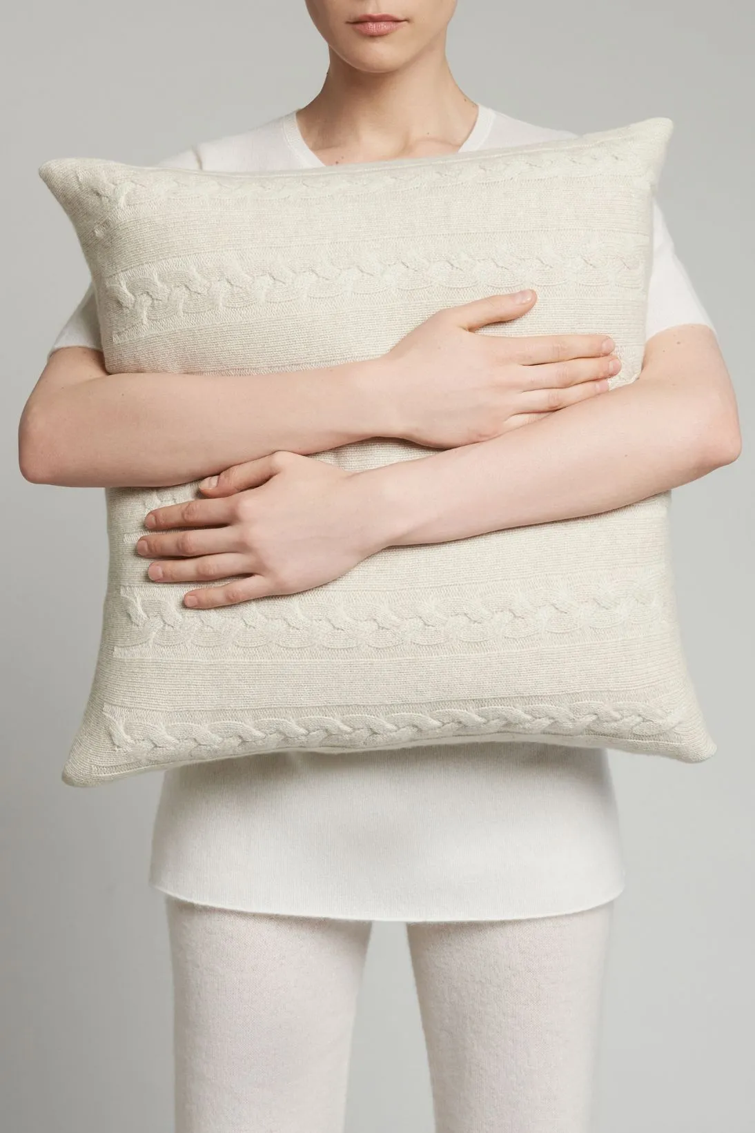 CABLE PILLOW
