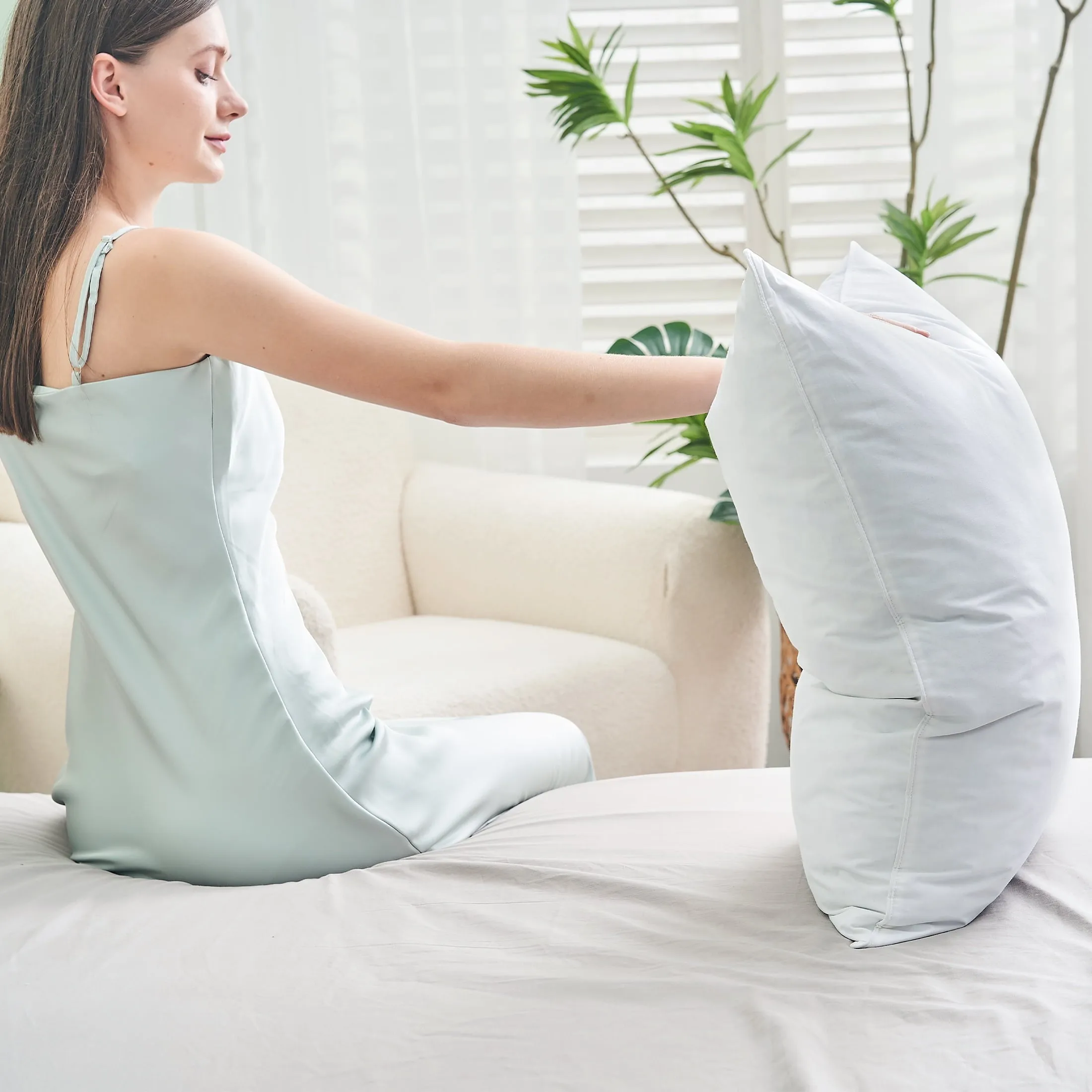 Teler Goose Feather Down Pillows for SleepingHotel Collection Queen Size Soft Bed Pillow1 Pack Queen (20" x 28")